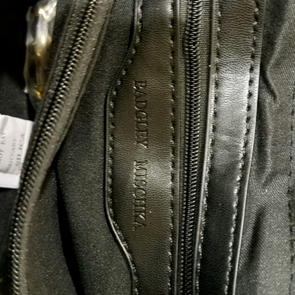 LAST ONE!-NWT Badgley Mischka quilted black crossbody - Picture 10 of 12